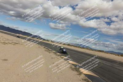 media/Nov-16-2025-Race Pace (Sun) [[8c5fa54630]]/Verified Riders/6-Turn 10 Inside (1145am)/